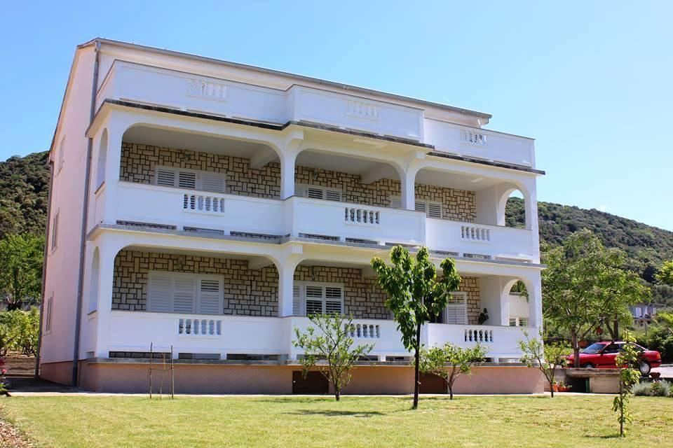 Rooms Viskic Rab Town Bilik gambar